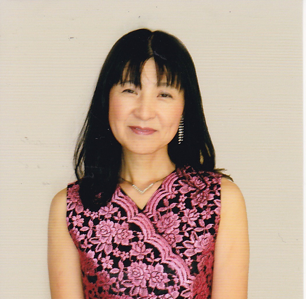 佐藤やえこ